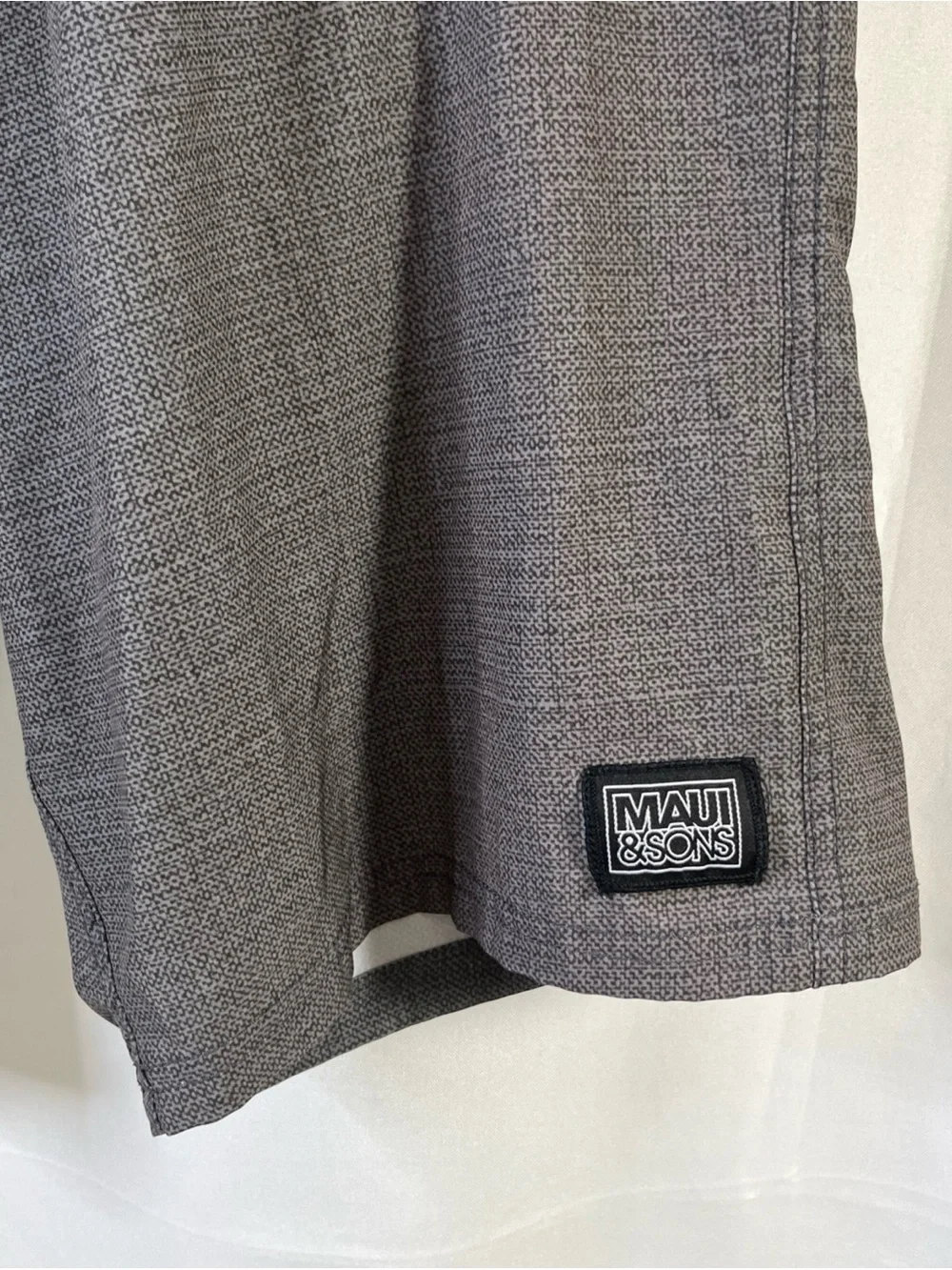 Maui and Sons Colorblock Board Shorts 4 Way Stretch Grey Blue Mens 32